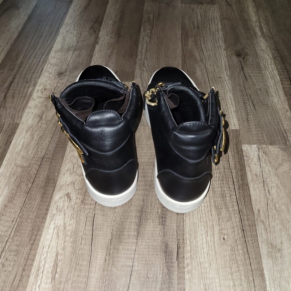 Authentic Giuseppe Zanotti Black Leather - Picture 5 of 6
